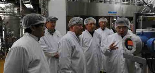 农工党主席陈竺率调研组就“促进中药产业可持续发展”专题调研