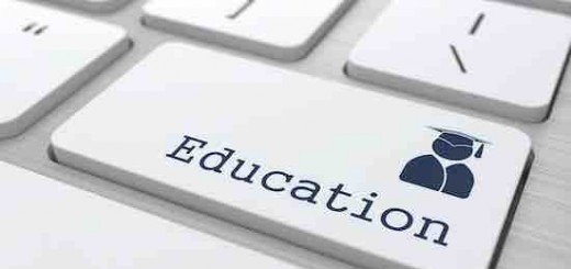 "Education" Button on Modern Computer Keyboard.在线教育来袭，传统教育还能淡定吗？