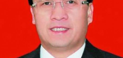 甘肃兰州市长袁占亭就自来水苯含量超标事件向市民道歉