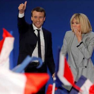史记《法国总统大选记》|埃马纽埃尔·马克龙和妻子布丽吉特爱情